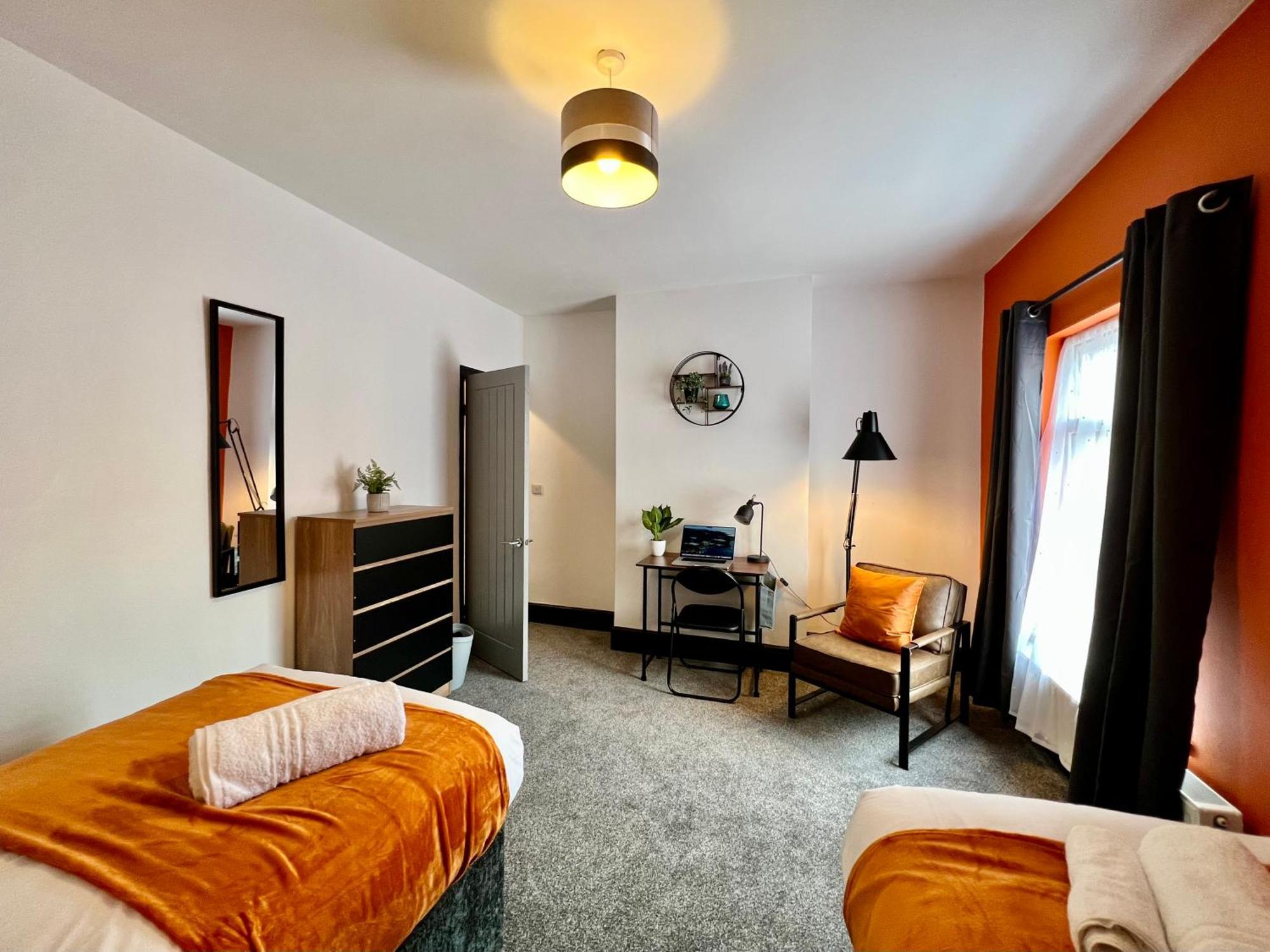 Oxford House - Great For Contractors Or Family Holidays クリーソープス エクステリア 写真