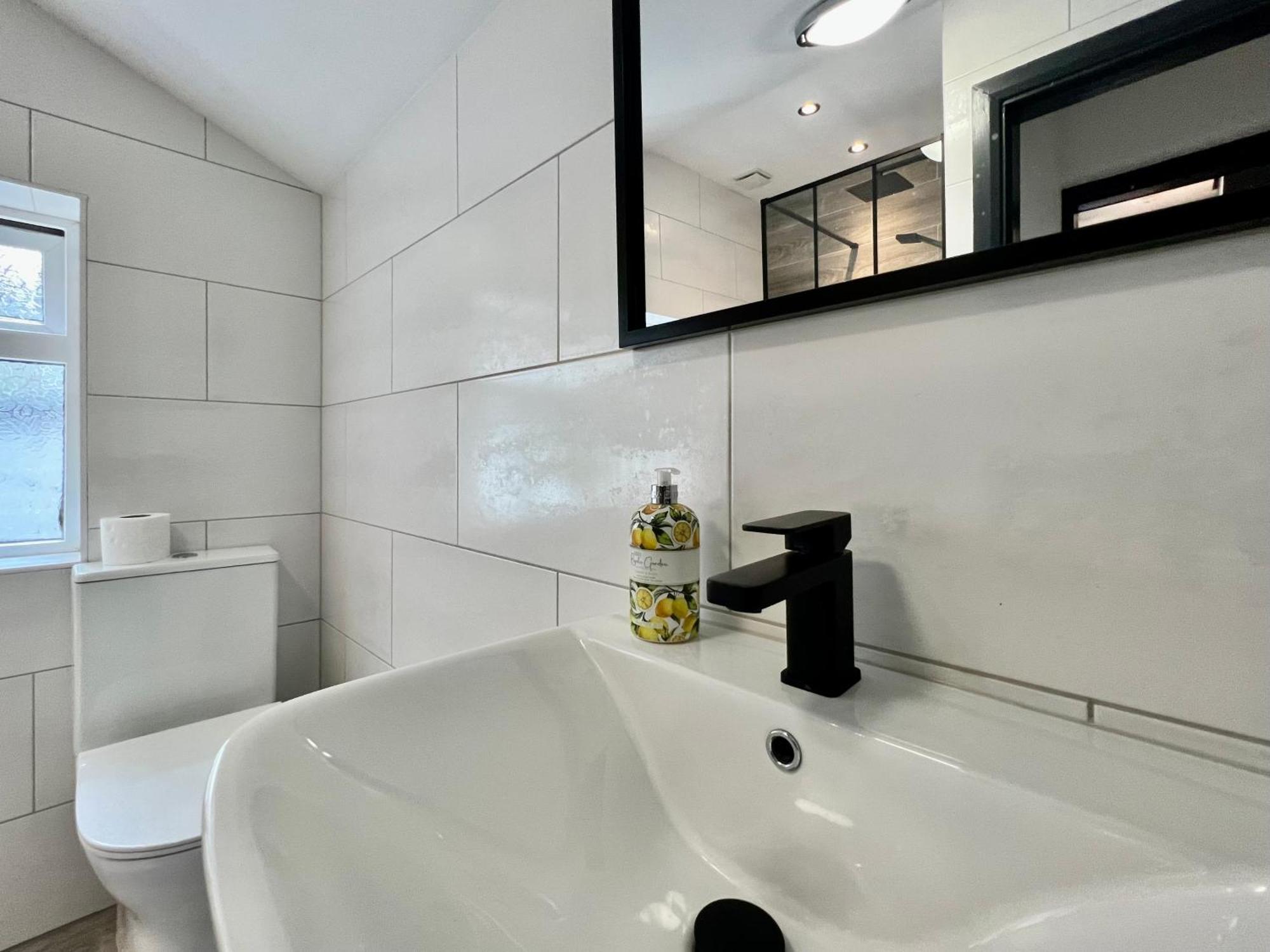Oxford House - Great For Contractors Or Family Holidays クリーソープス エクステリア 写真