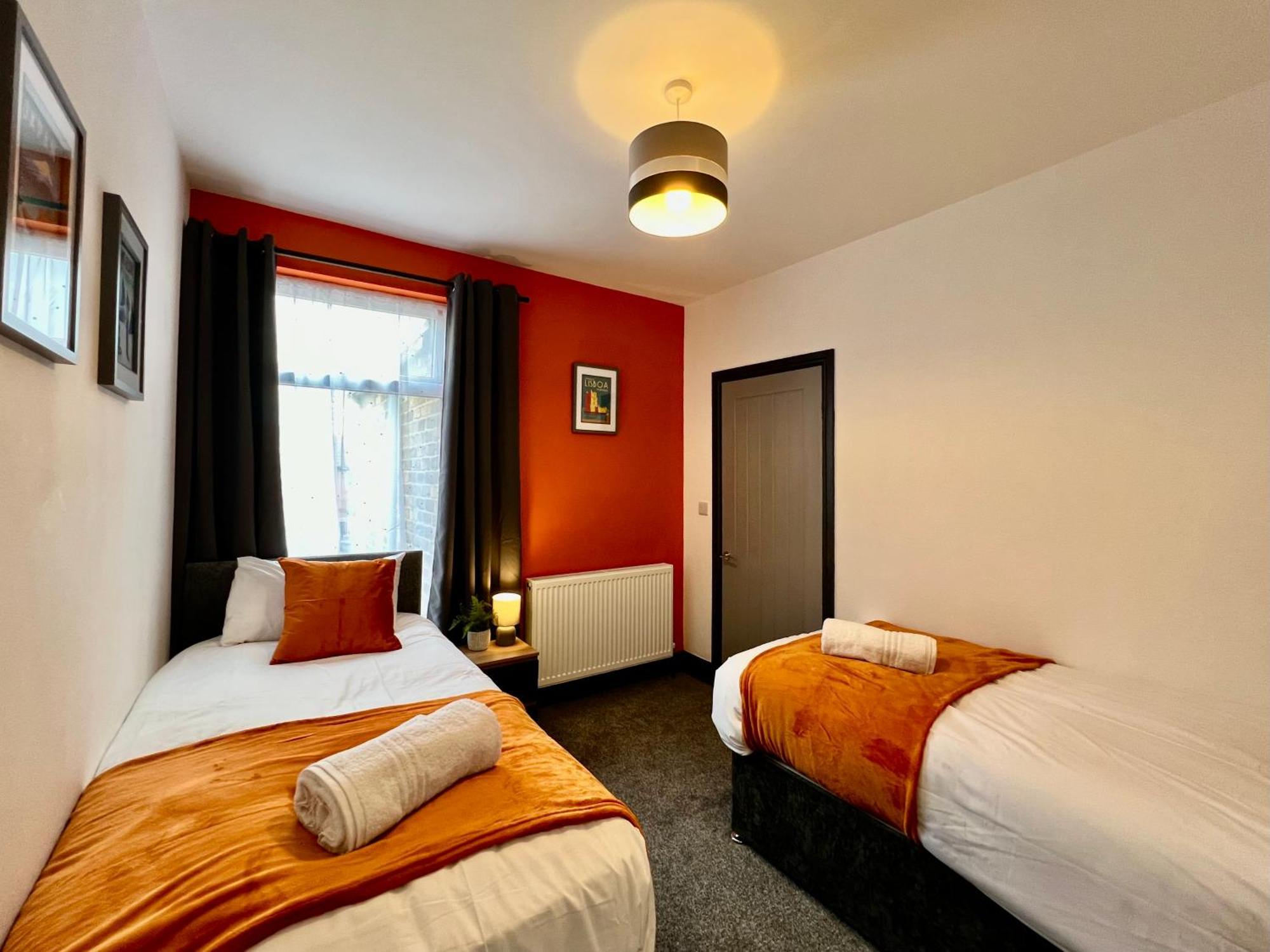 Oxford House - Great For Contractors Or Family Holidays クリーソープス エクステリア 写真