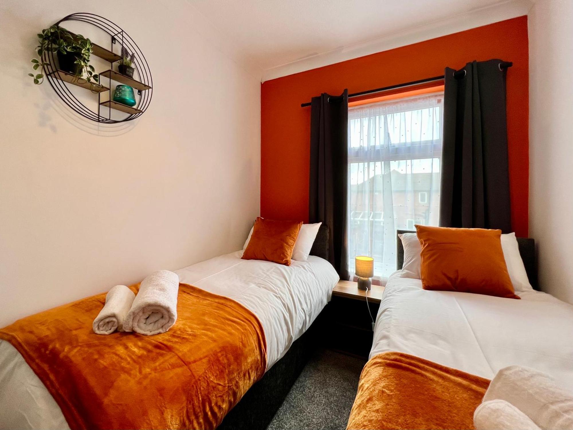 Oxford House - Great For Contractors Or Family Holidays クリーソープス エクステリア 写真